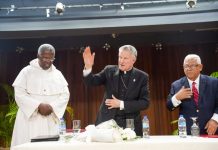 Diócesis Stella Maris celebra conferencia con Mons. Timothy Broglio